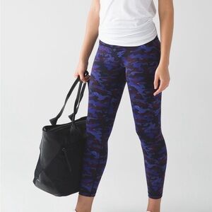 Lululemon High Times Pant - Size 4 - Hounds Camo Emperor Blue Black